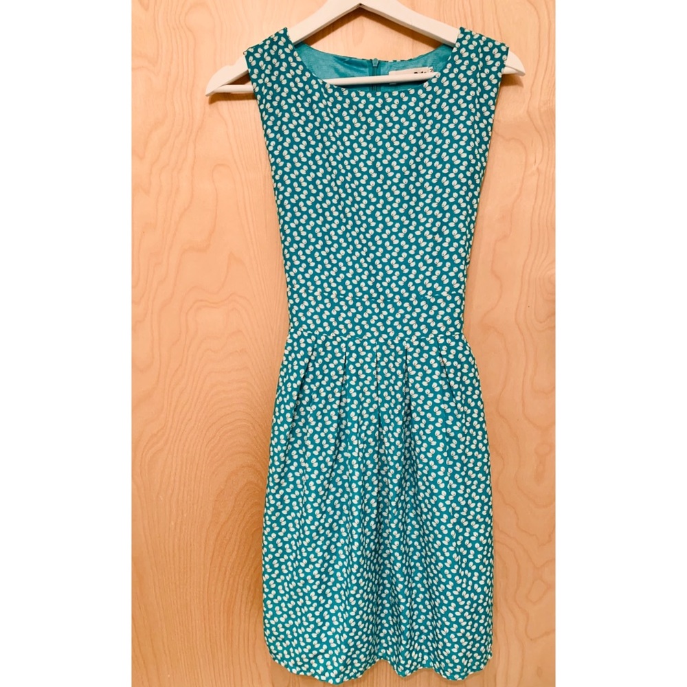 Floral green dress- with inner silk lining